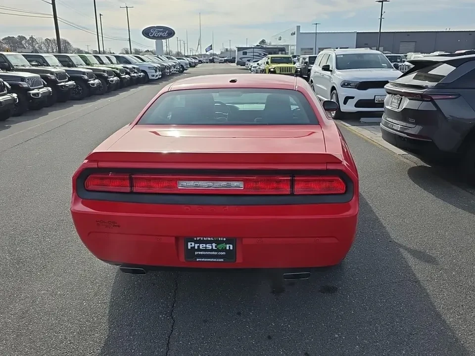 2013 Dodge Challenger 3rd Gen - Image 6 of 10