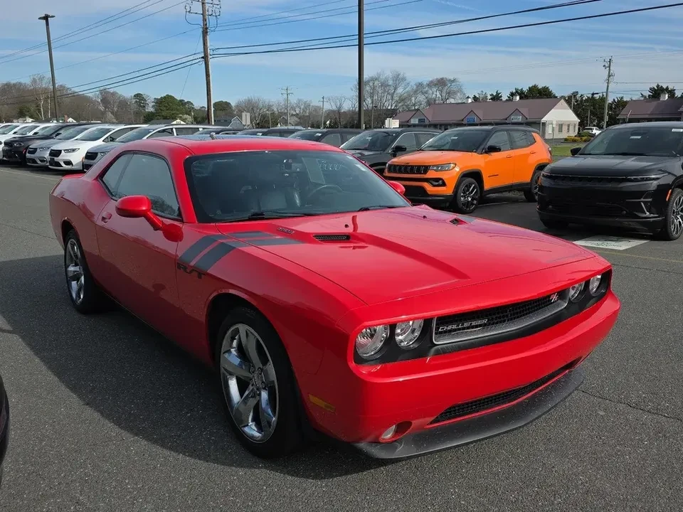 2013 Dodge Challenger 3rd Gen - Image 3 of 10