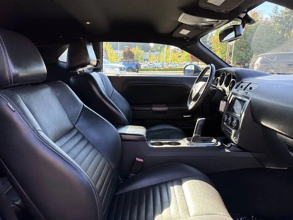 2013 Dodge Challenger 3rd Gen - Image 17 of 19