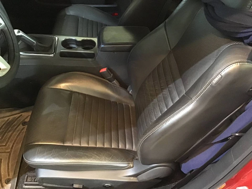 2013 Dodge Challenger 3rd Gen - Image 15 of 17