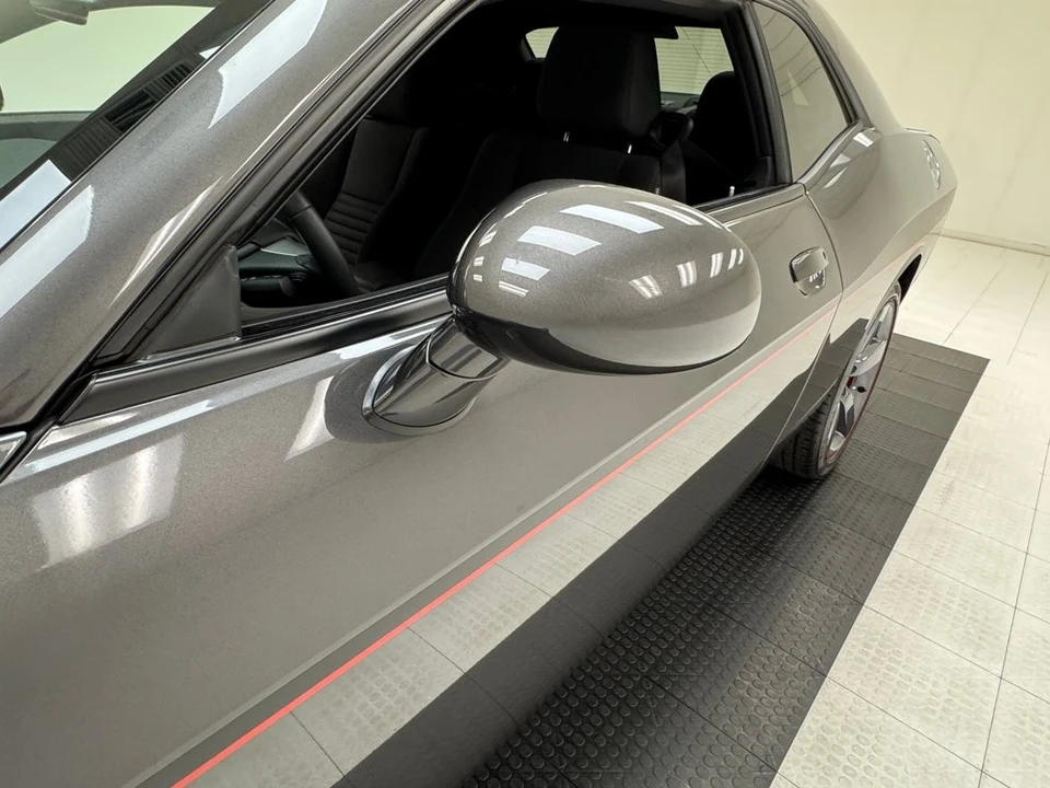 2013 Dodge Challenger 3rd Gen - Image 16 of 31