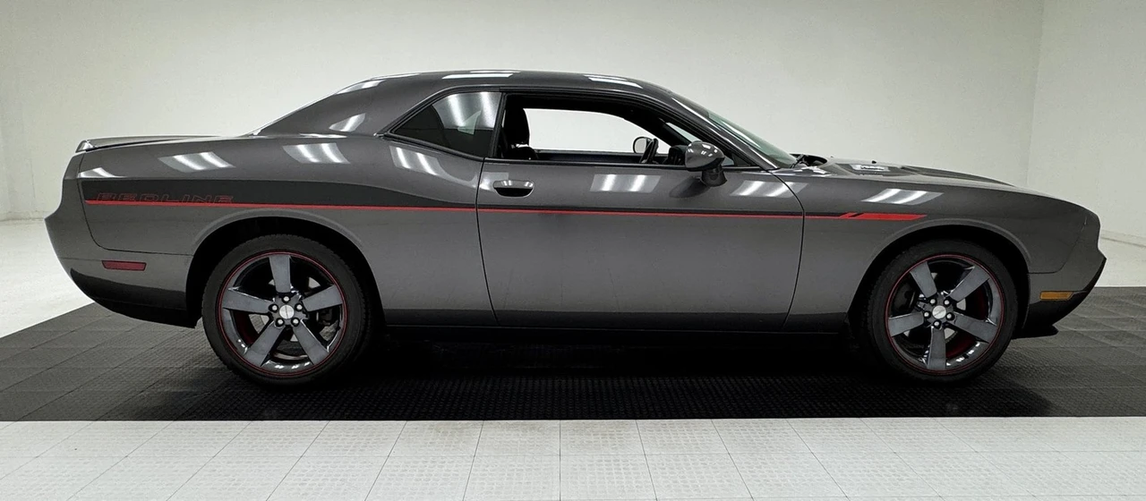 2013 Dodge Challenger 3rd Gen - Image 6 of 31