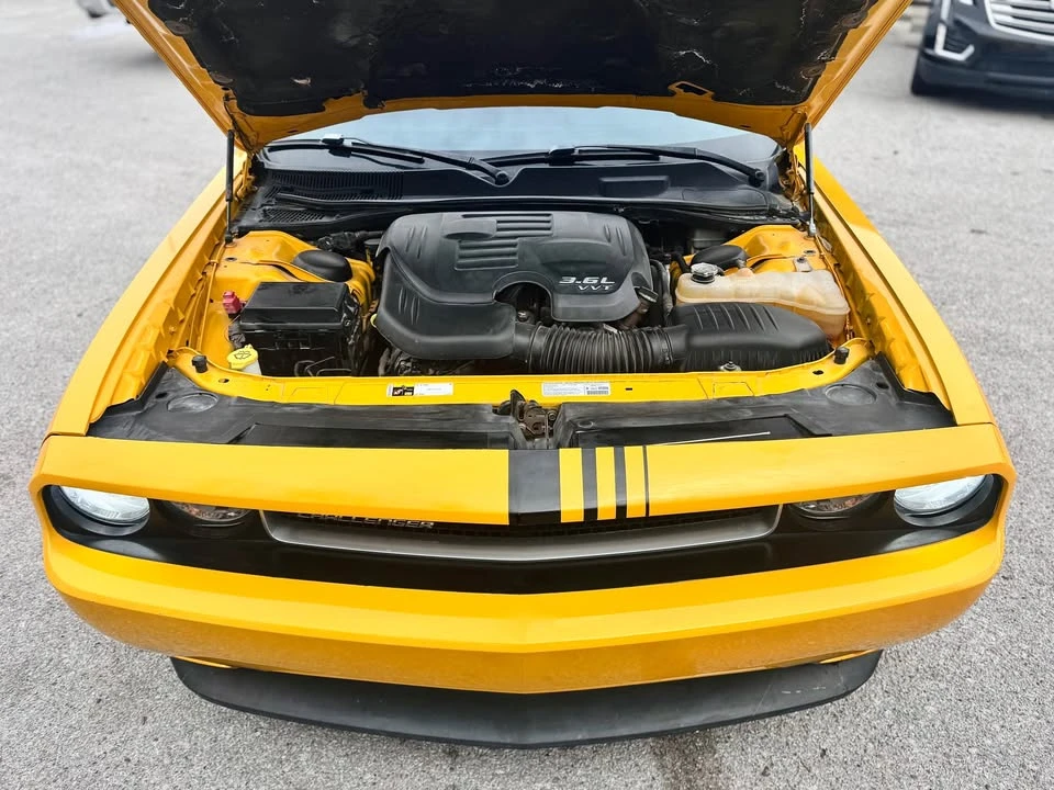 2013 Dodge Challenger 3rd Gen - Image 9 of 18