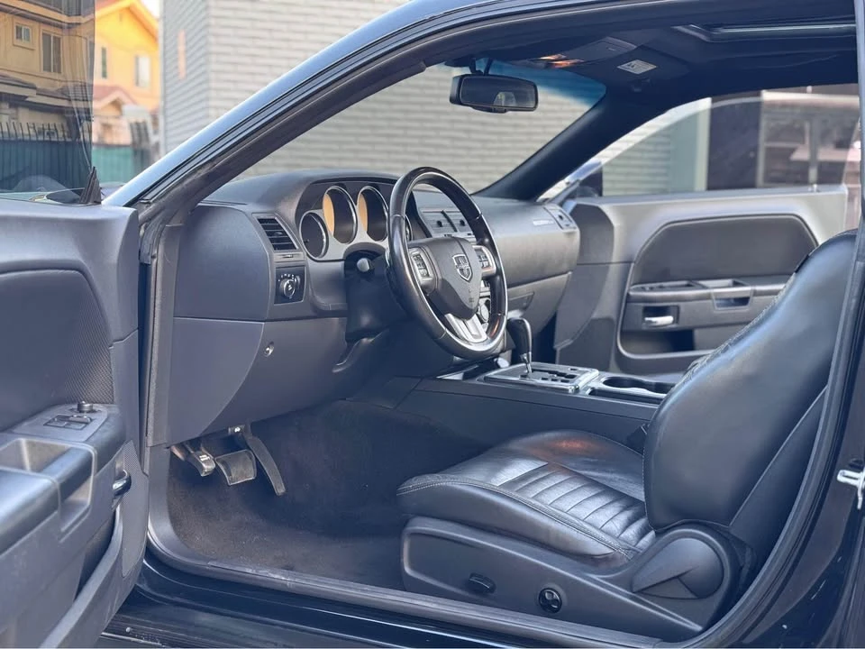2013 Dodge Challenger 3rd Gen - Image 9 of 14
