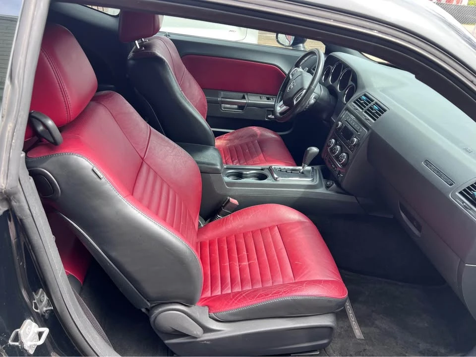2013 Dodge Challenger 3rd Gen - Image 2 of 7