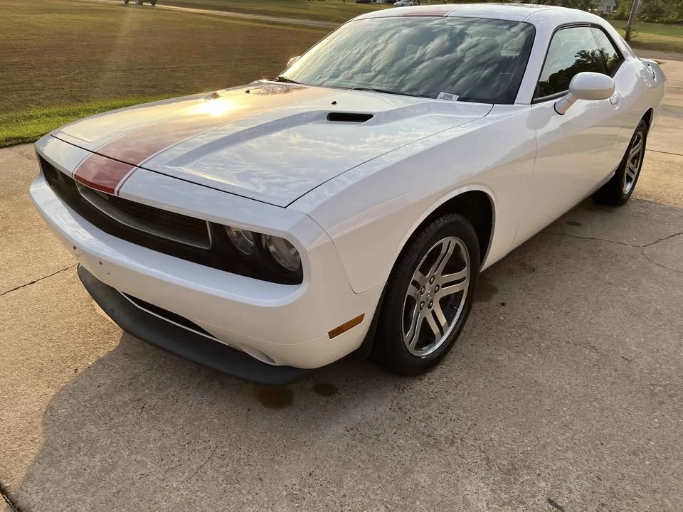 2013 Dodge Challenger 3rd Gen - Image 18 of 20