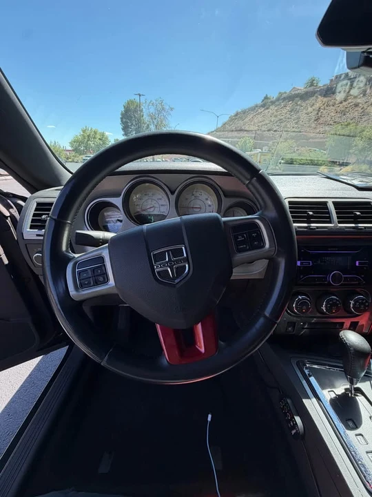 2013 Dodge Challenger 3rd Gen - Image 7 of 17