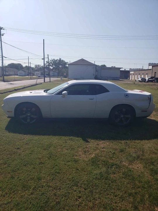 2013 Dodge Challenger 3rd Gen - Image 2 of 7