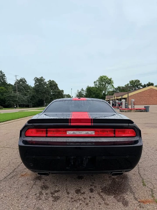 2013 Dodge Challenger 3rd Gen - Image 4 of 16
