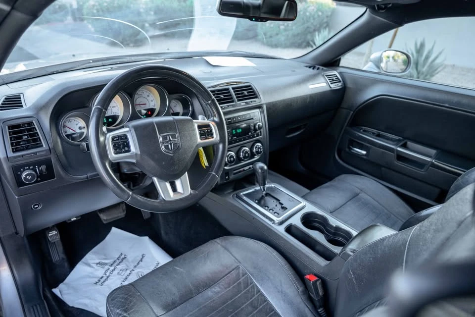 2013 Dodge Challenger 3rd Gen - Image 9 of 16