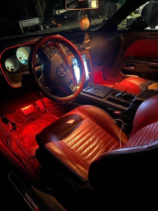2013 Dodge Challenger 3rd Gen - Image 5 of 10