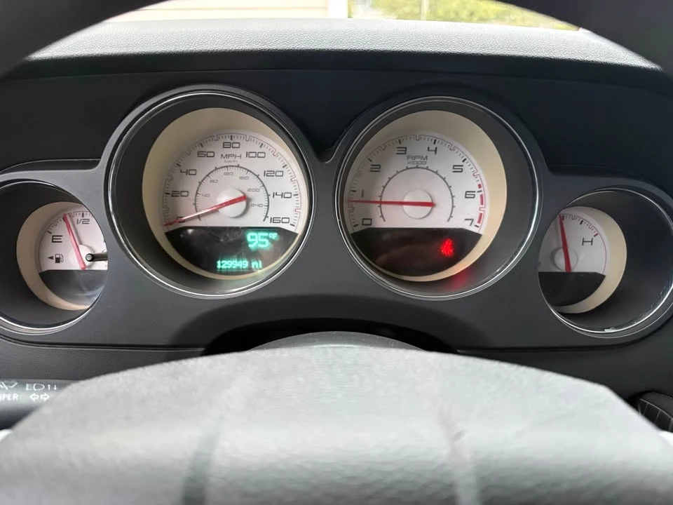 2013 Dodge Challenger 3rd Gen - Image 15 of 16