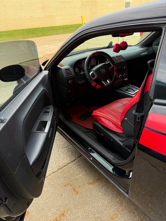 2013 Dodge Challenger 3rd Gen - Image 7 of 7