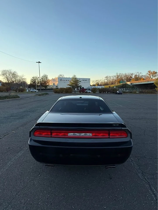2013 Dodge Challenger 3rd Gen - Image 7 of 11