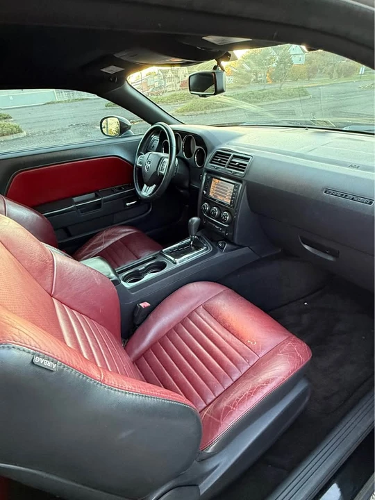 2013 Dodge Challenger 3rd Gen - Image 9 of 11