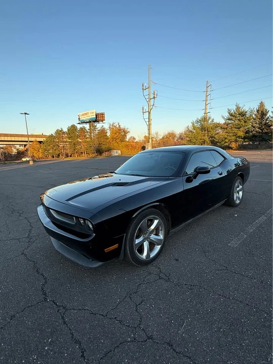 2013 Dodge Challenger 3rd Gen - Image 5 of 11