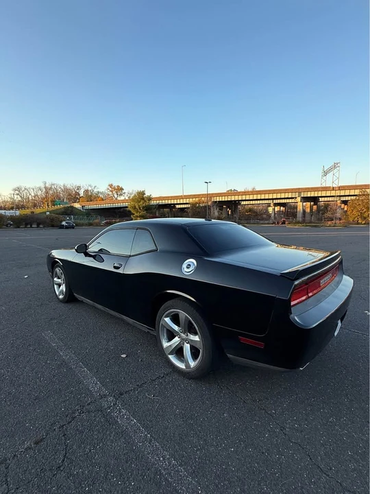 2013 Dodge Challenger 3rd Gen - Image 3 of 11