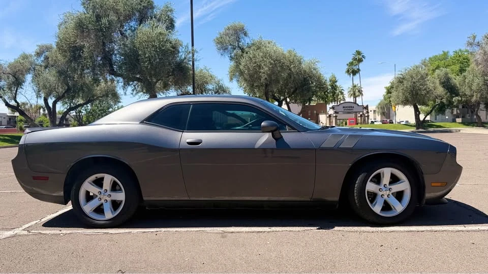 2013 Dodge Challenger 3rd Gen - Image 4 of 14