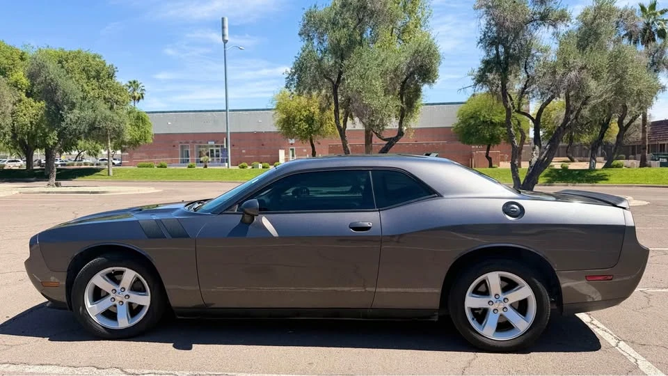 2013 Dodge Challenger 3rd Gen - Image 9 of 14