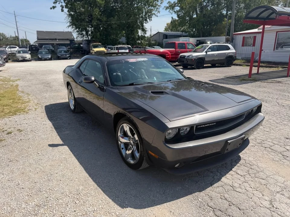 2013 Dodge Challenger 3rd Gen - Image 3 of 17