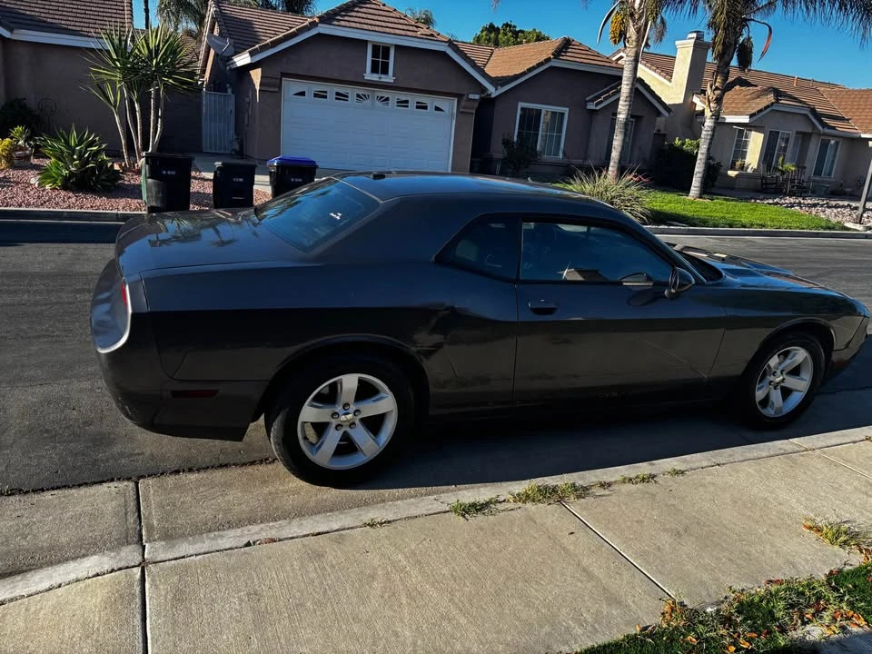 2013 Dodge Challenger 3rd Gen - Image 3 of 8