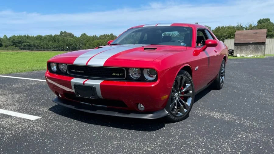2013 Dodge Challenger SRT8 & 392 3rd Gen - Image 4 of 8