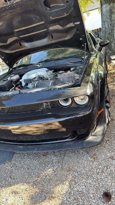 2013 Dodge Challenger SRT Hellcat 3rd Gen - Image 5 of 6