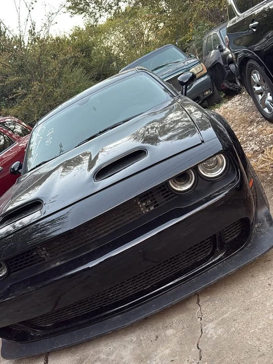 2013 Dodge Challenger SRT Hellcat 3rd Gen - Image 4 of 6