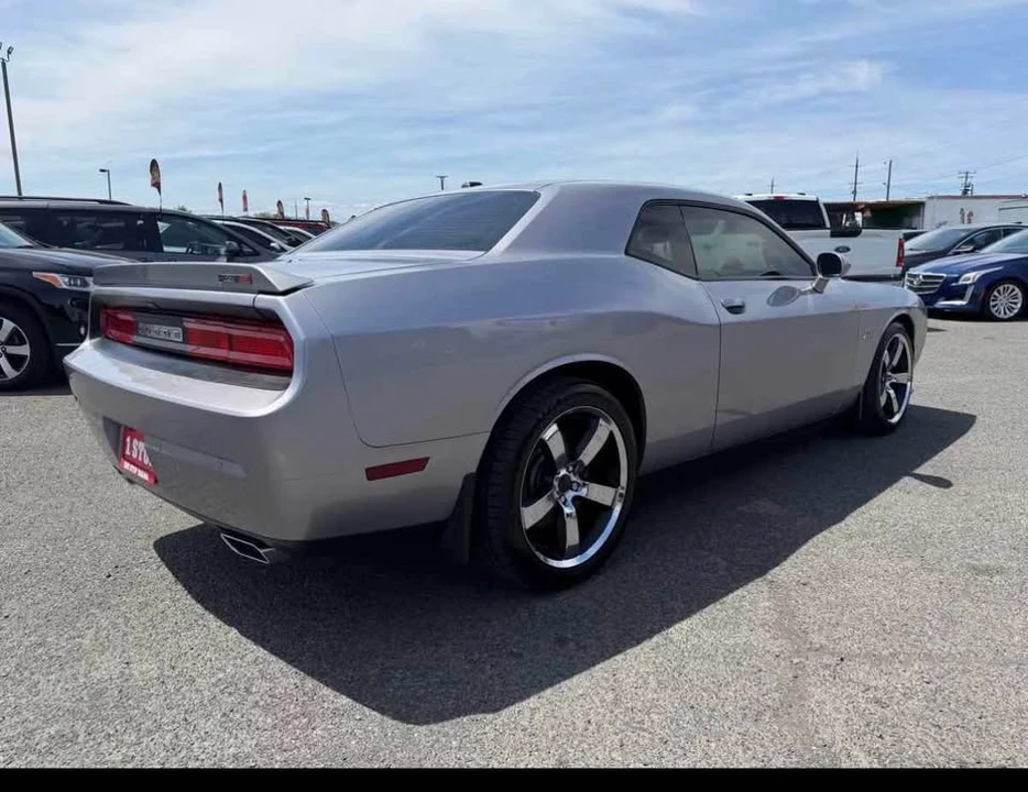 2013 Dodge Challenger SRT8 & 392 3rd Gen - Image 4 of 15