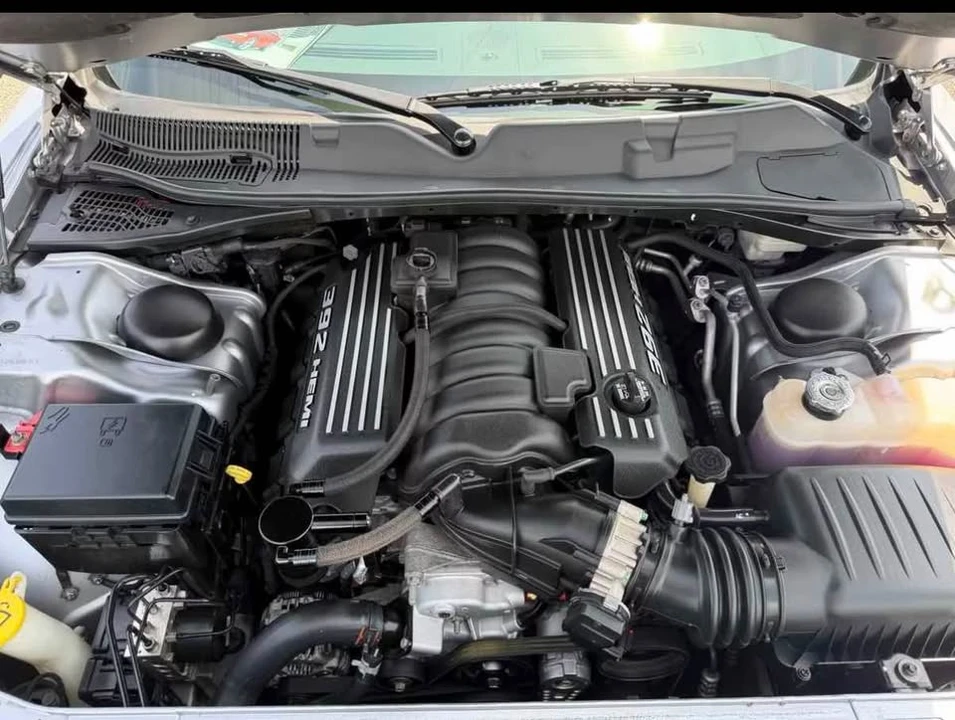 2013 Dodge Challenger SRT8 & 392 3rd Gen - Image 10 of 15
