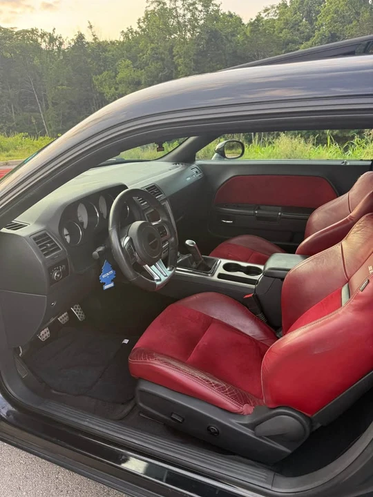 2013 Dodge Challenger SRT8 & 392 3rd Gen - Image 9 of 14