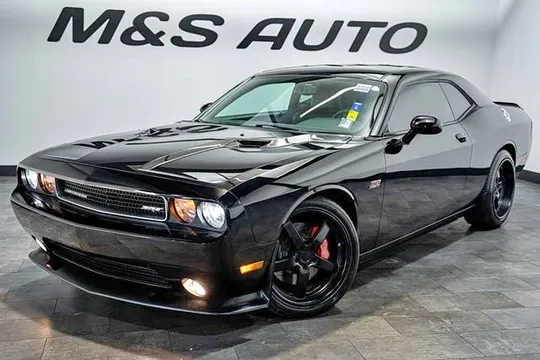 2013 Dodge Challenger SRT8 392 RWD