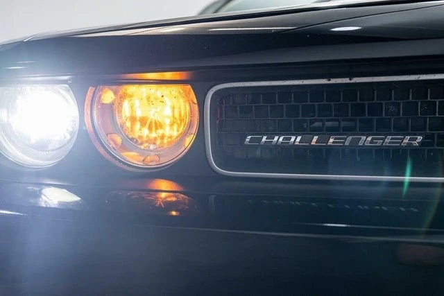 2013 Dodge Challenger SRT8 & 392 3rd Gen - Image 9 of 19