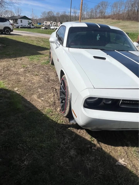 2013 Dodge Challenger SRT8 & 392 3rd Gen - Image 4 of 6