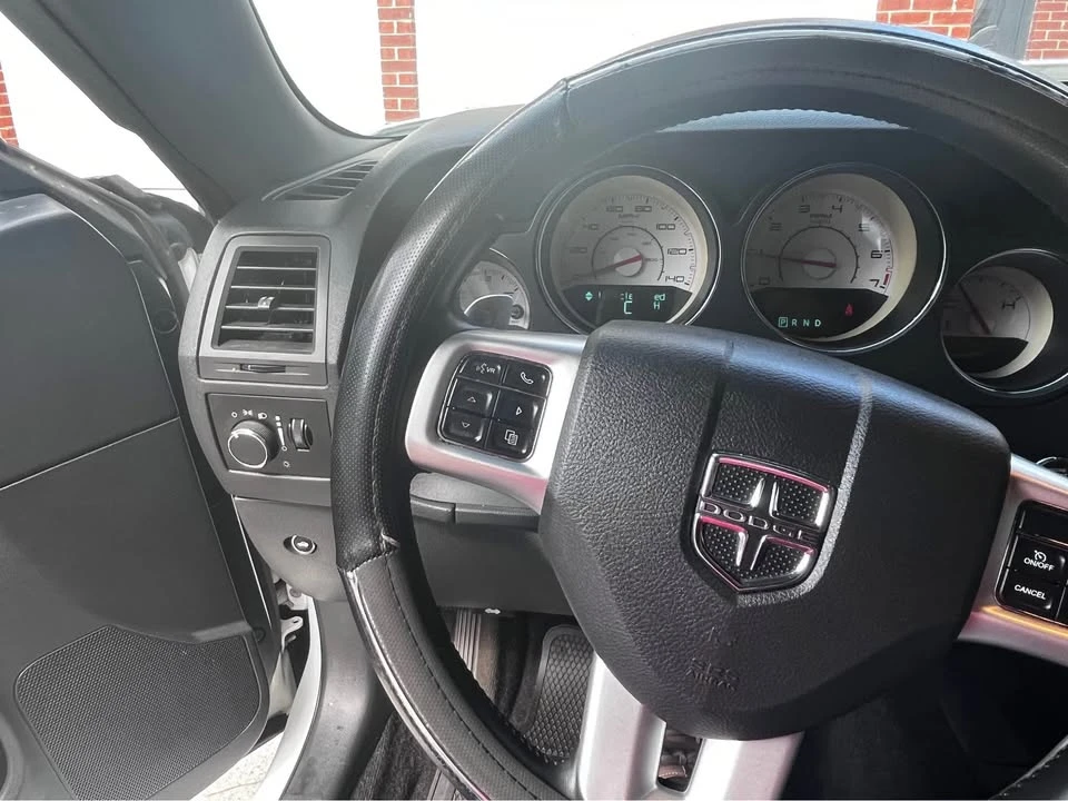 2013 Dodge Challenger 3rd Gen - Image 3 of 14