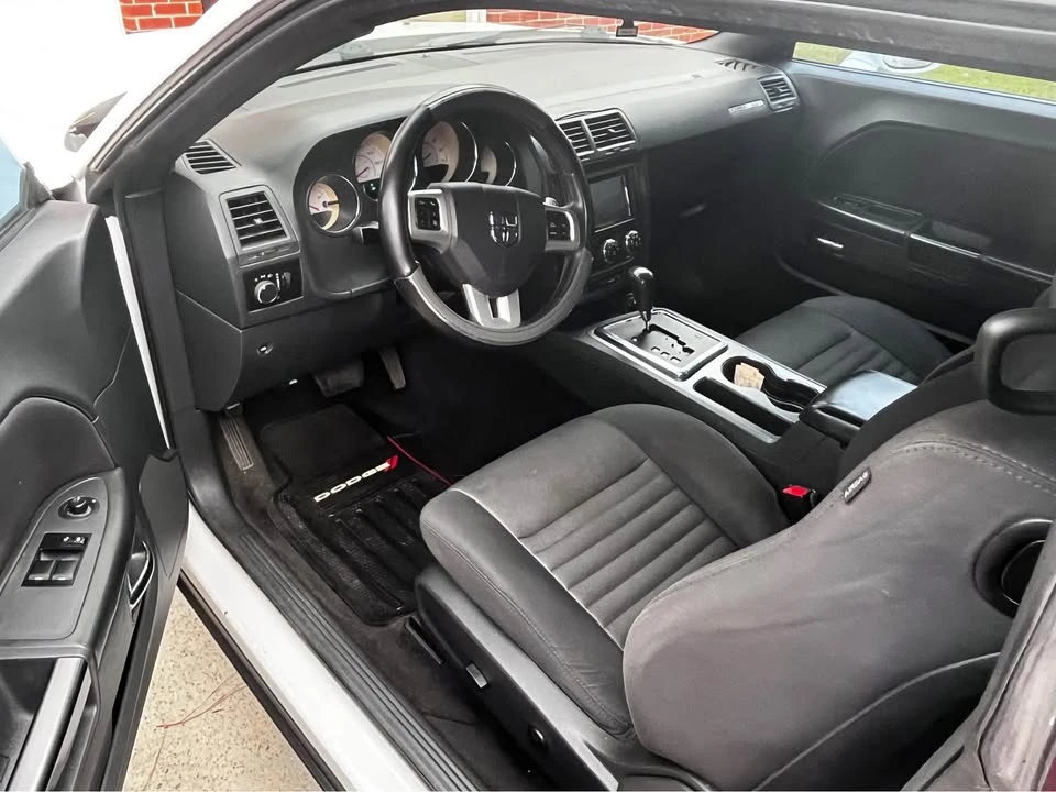 2013 Dodge Challenger 3rd Gen - Image 11 of 14