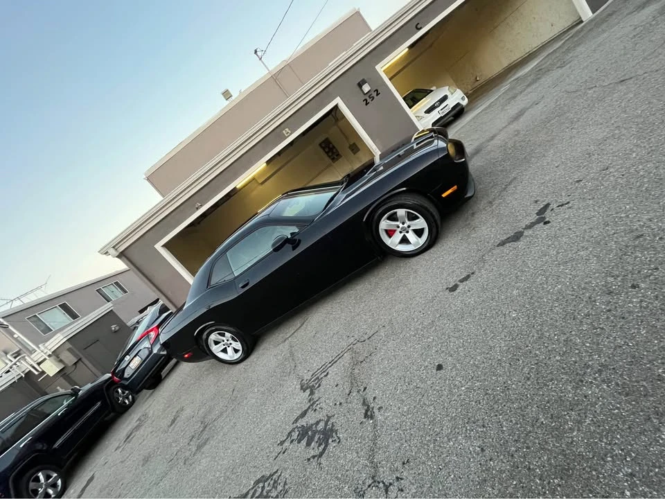 2013 Dodge Challenger 3rd Gen - Image 7 of 16