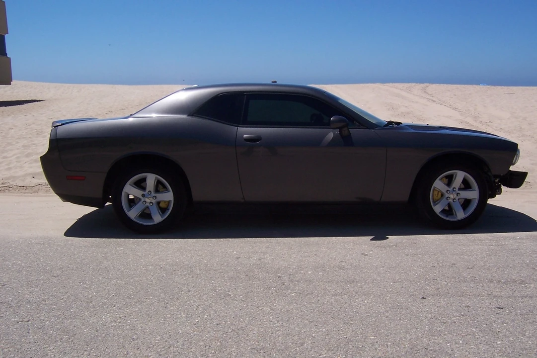 2013 Dodge Challenger 3rd Gen - Image 14 of 15