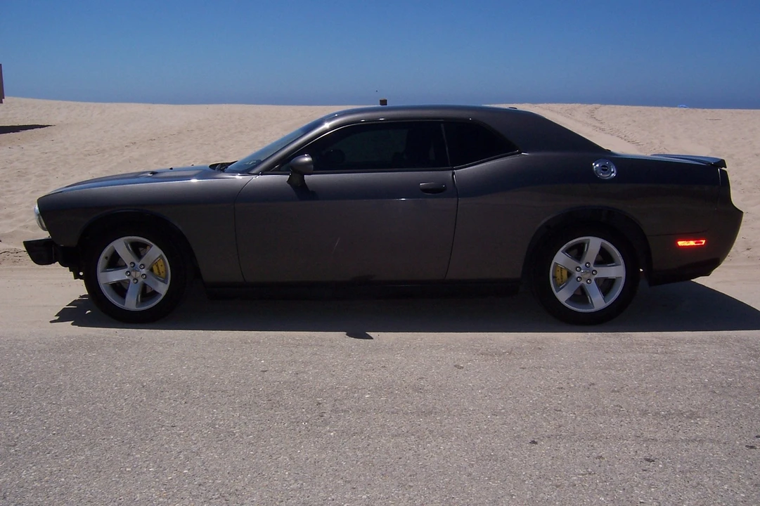 2013 Dodge Challenger 3rd Gen - Image 13 of 15