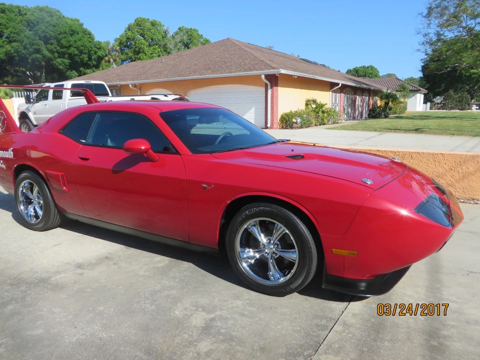 2013 Dodge Challenger 3rd Gen - Image 6 of 21