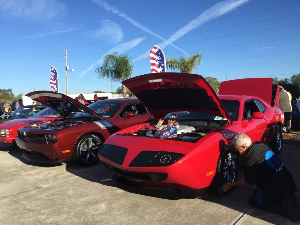 2013 Dodge Challenger 3rd Gen - Image 10 of 21
