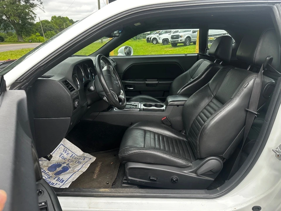 2013 Dodge Challenger 3rd Gen - Image 14 of 21