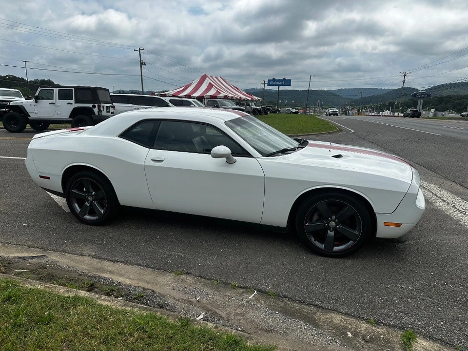 2013 Dodge Challenger 3rd Gen - Image 4 of 21