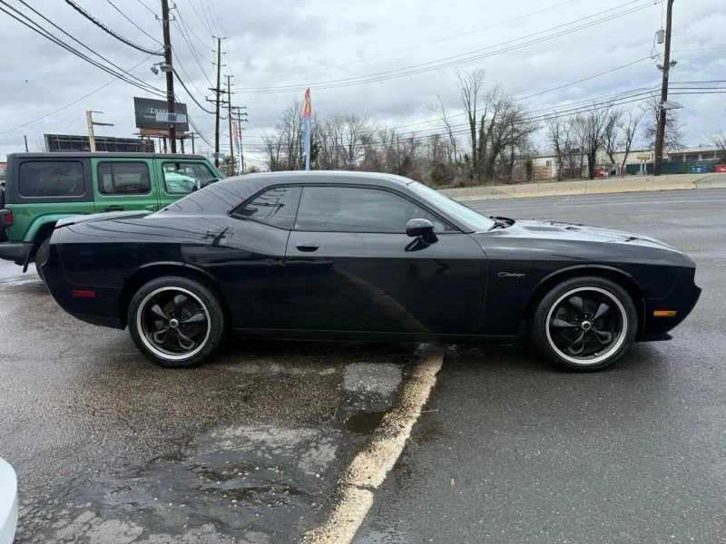 2013 Dodge Challenger 3rd Gen - Image 4 of 12