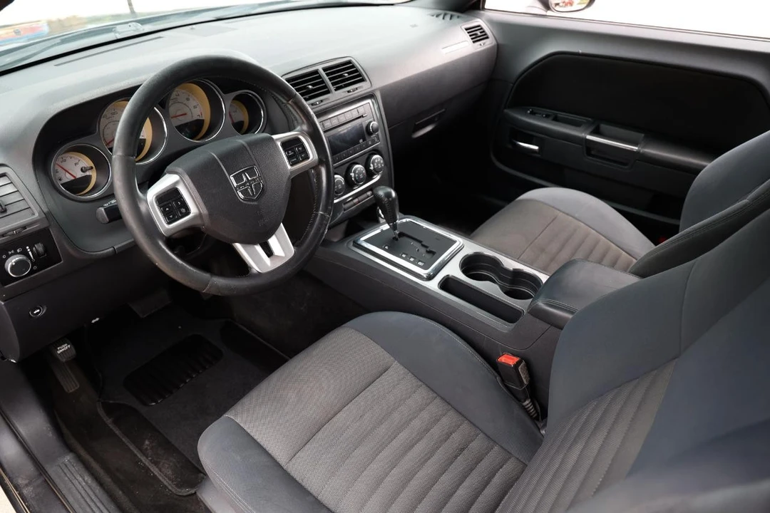 2013 Dodge Challenger 3rd Gen - Image 4 of 31