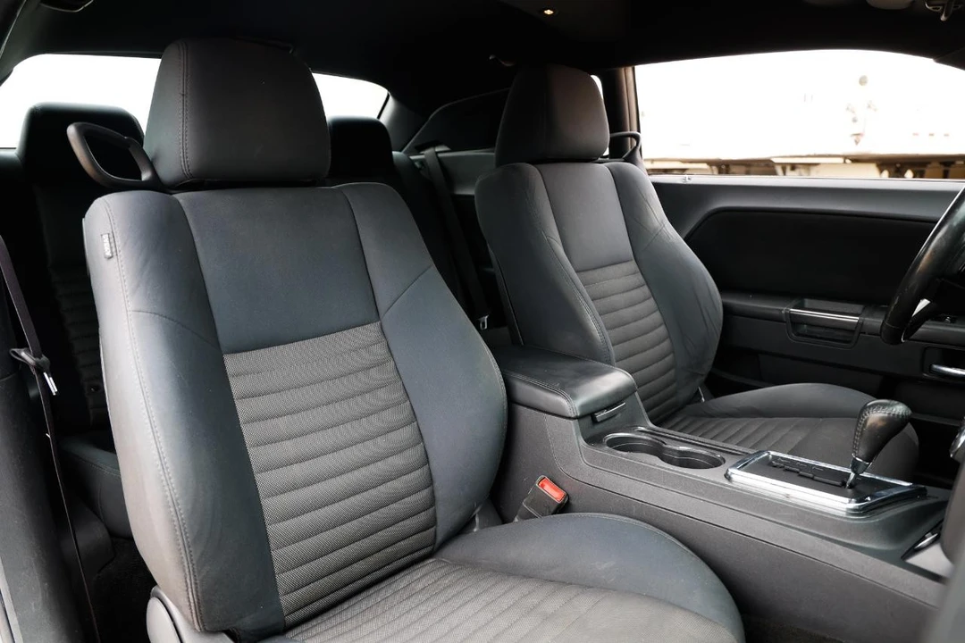 2013 Dodge Challenger 3rd Gen - Image 16 of 31