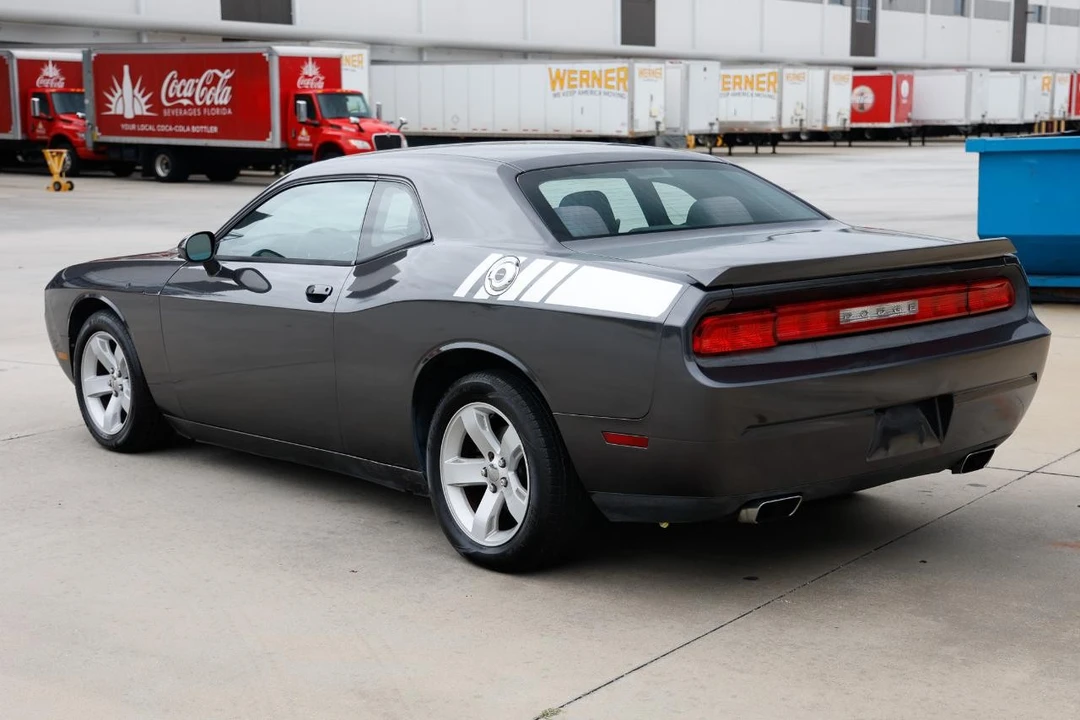 2013 Dodge Challenger 3rd Gen - Image 5 of 31