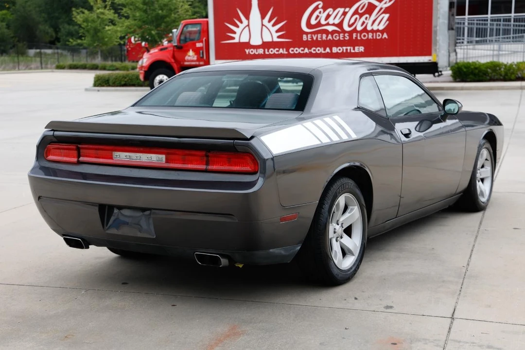 2013 Dodge Challenger 3rd Gen - Image 11 of 31