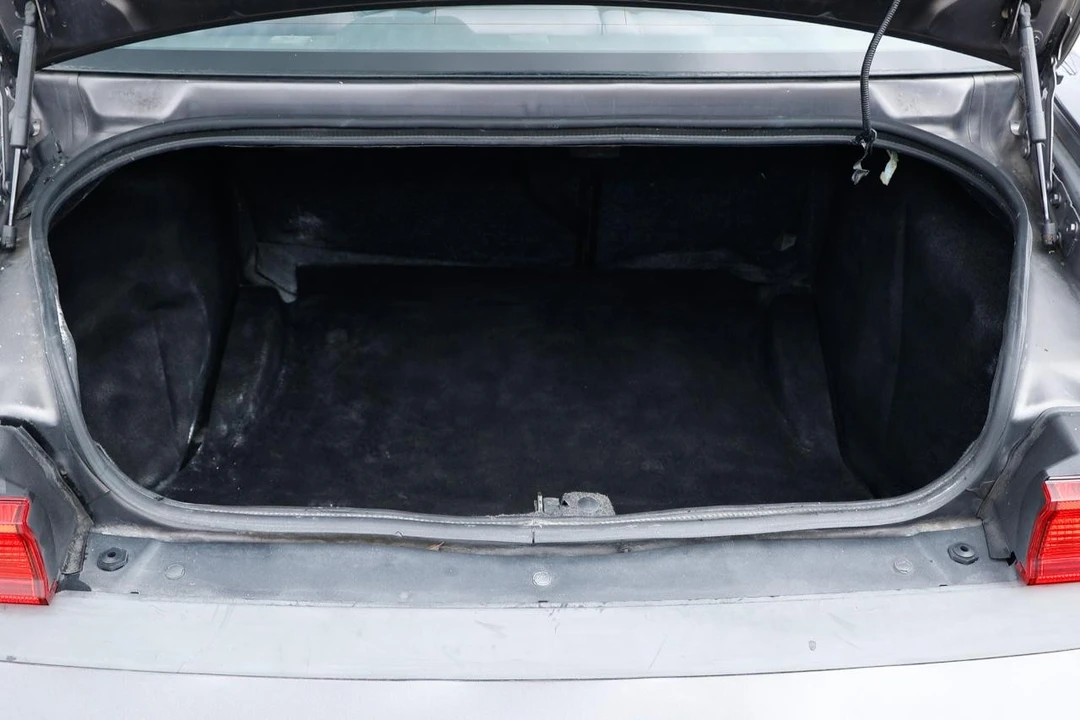2013 Dodge Challenger 3rd Gen - Image 22 of 31