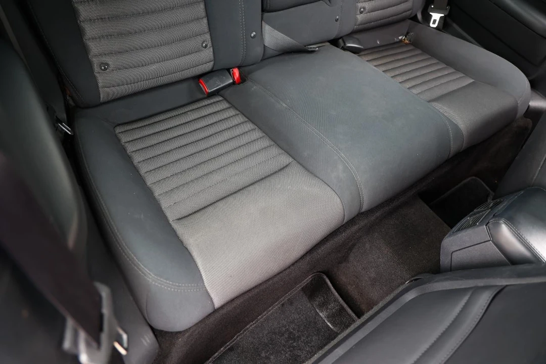 2013 Dodge Challenger 3rd Gen - Image 14 of 31
